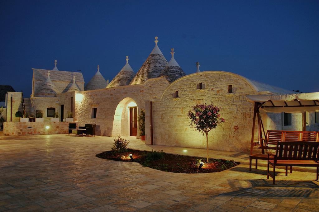 Bed and Breakfast Trulli Isago Локоротондо Екстер'єр фото